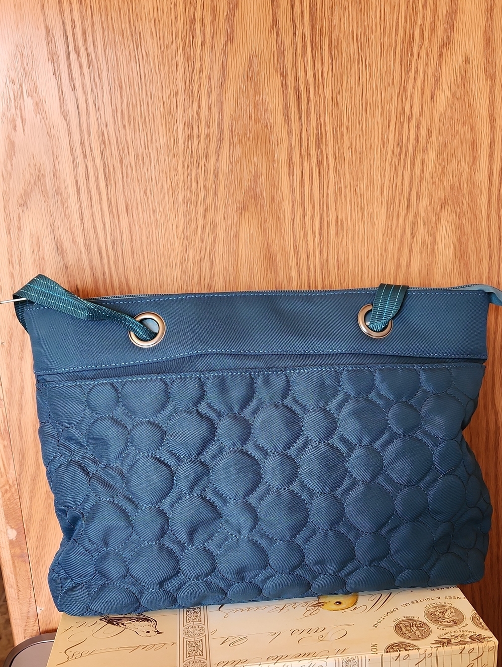 thirty-one Quilted Teal Shoulder Tote with Grommet Accents